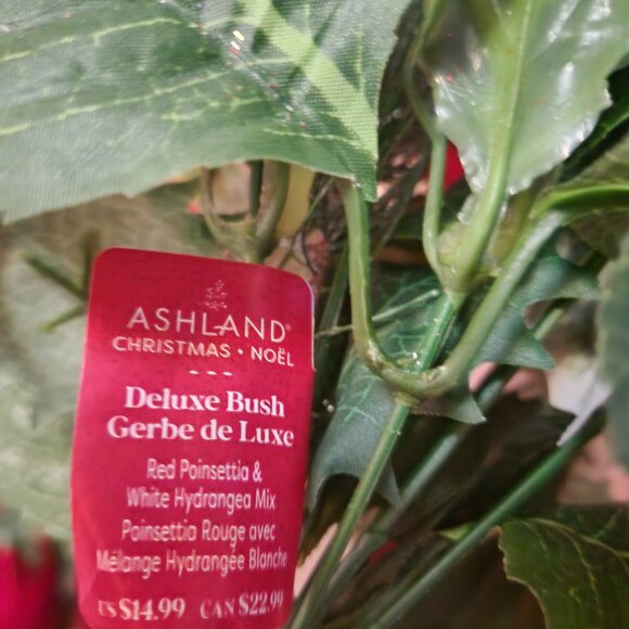 Box of Ashland christmas Noel Flowers/Holiday Decor Mixed Lot Deluxe Bush Box - Picture 8 of 15